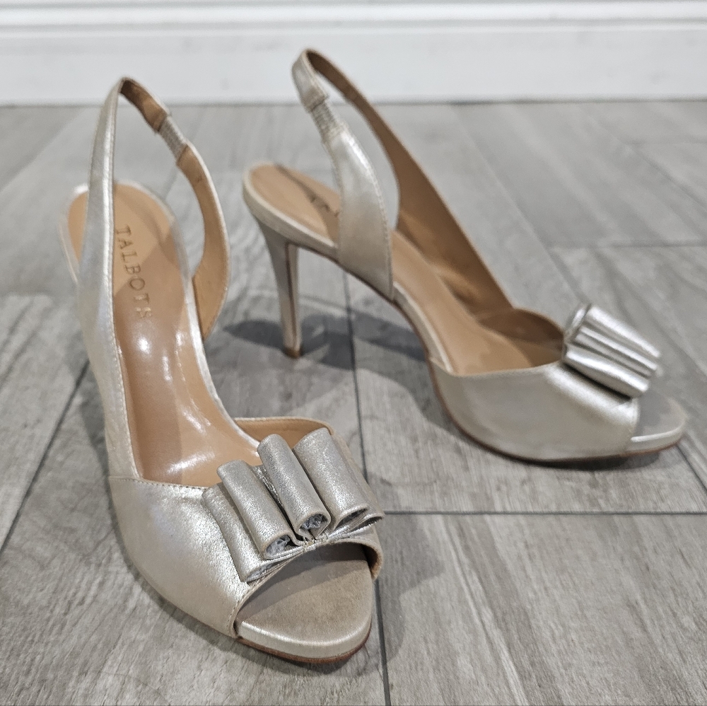 TALBOTS Women Champagne Gold Leather Bow Peep Toe Sling Back Pumps 7.5B